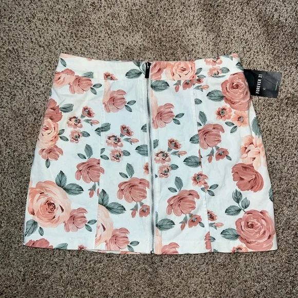 Size Large floral zip skirt - Picture 4 of 5